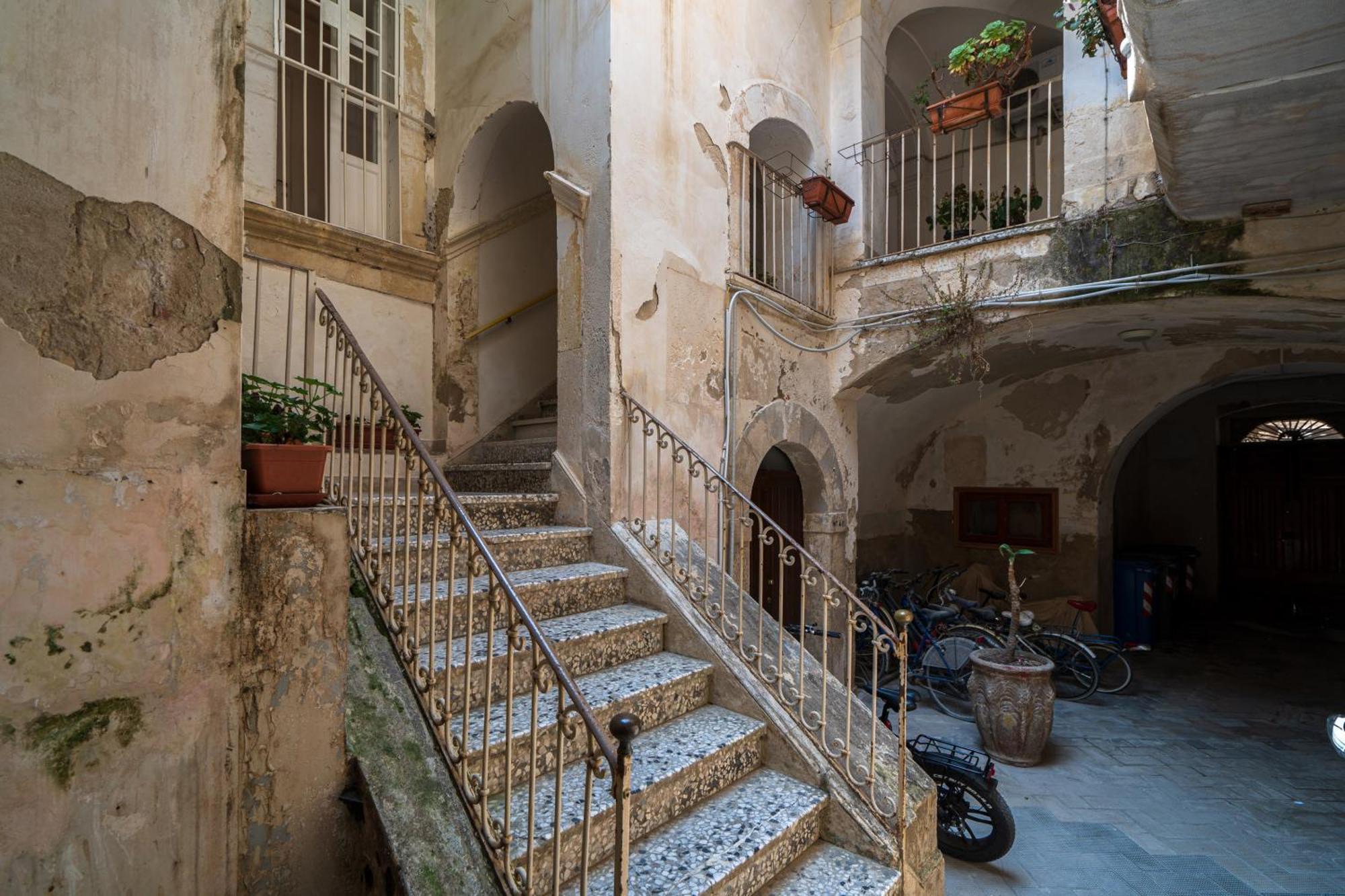 Hotiday Room Collection - Ortigia Opera Syracuse Екстер'єр фото